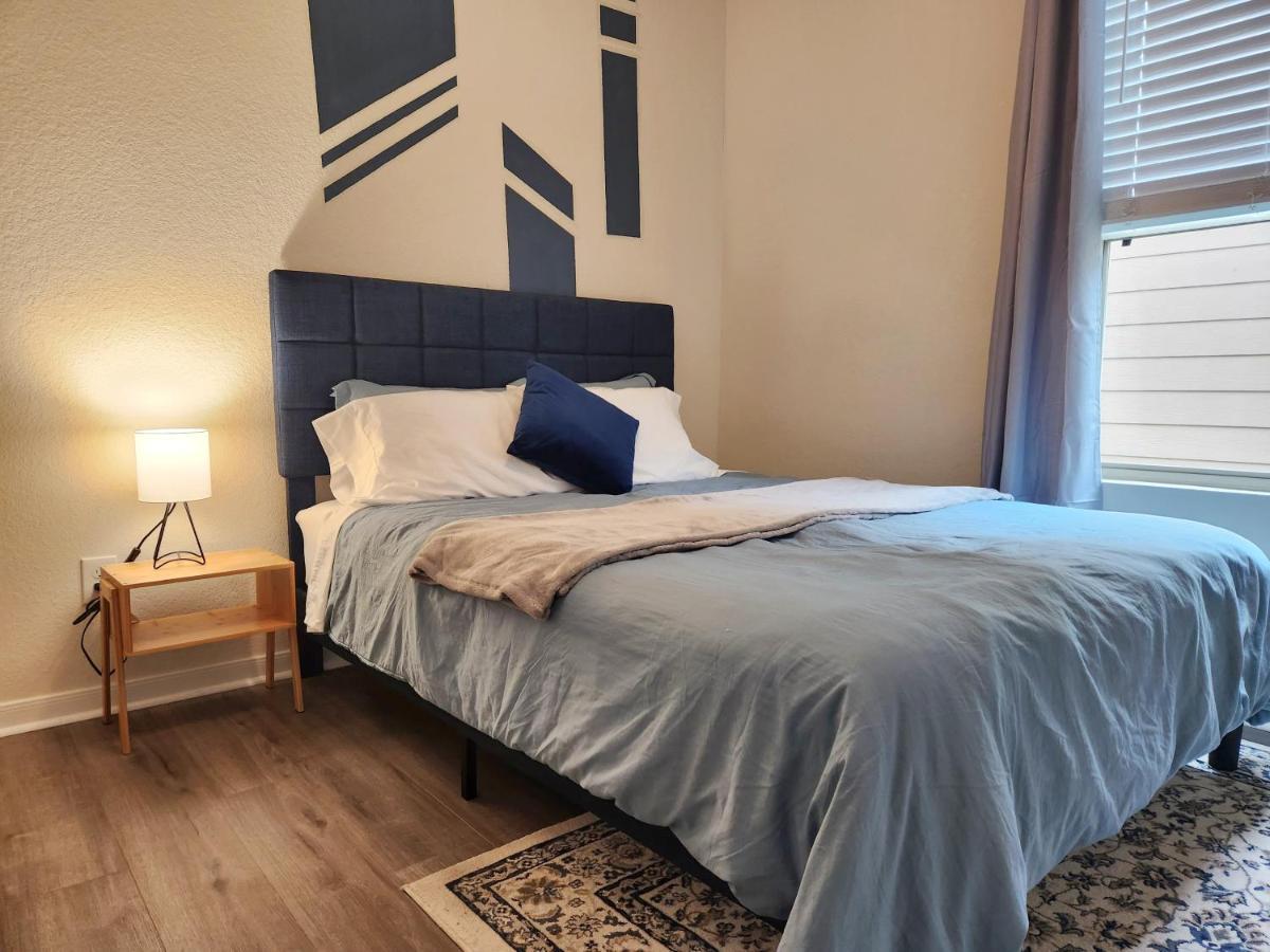 4 Bedroom Home Near Downtown Med Center Nrg Stadium Pearland Skyview Long By Ion Rentals 休斯敦 外观 照片