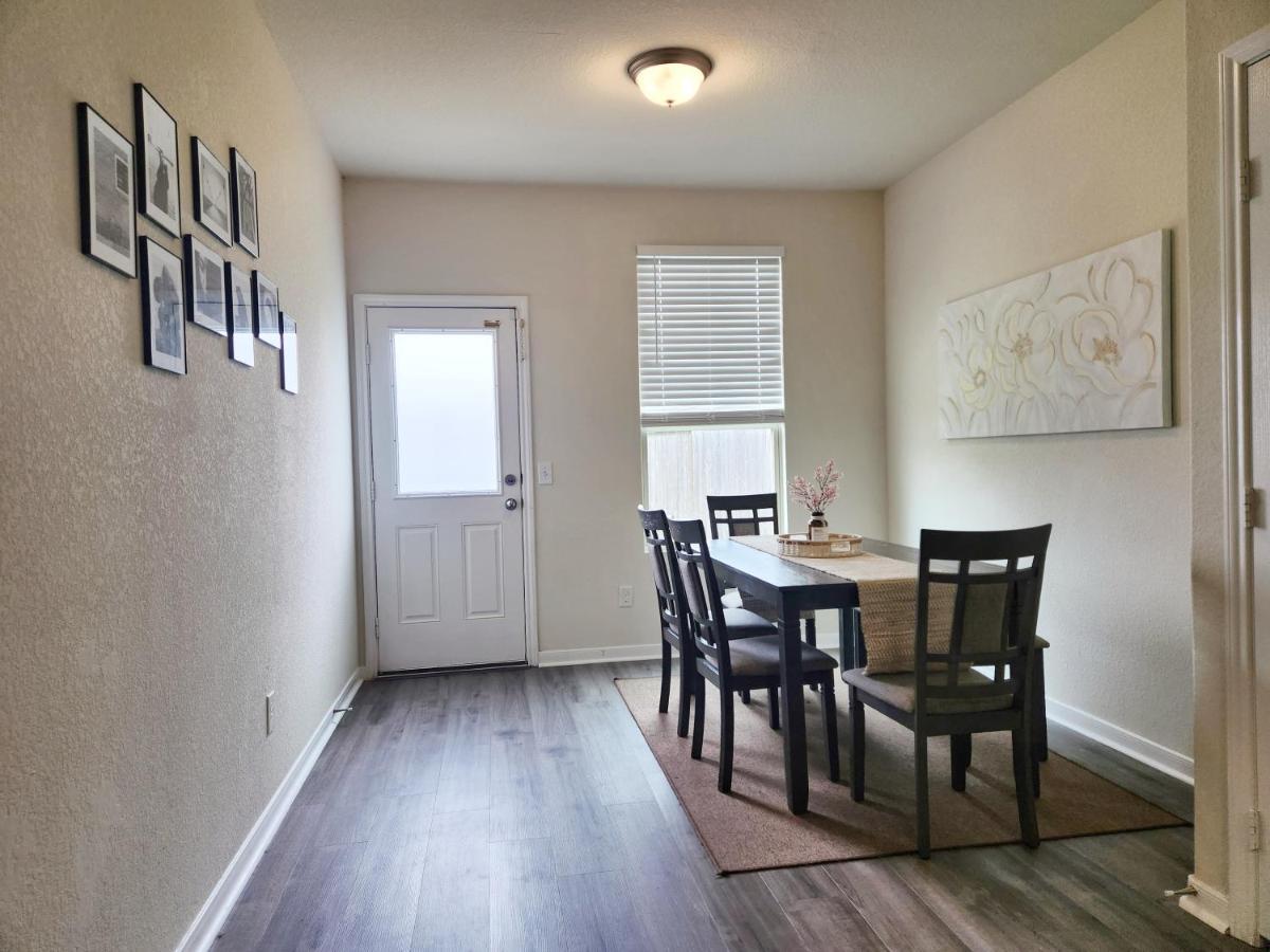 4 Bedroom Home Near Downtown Med Center Nrg Stadium Pearland Skyview Long By Ion Rentals 休斯敦 外观 照片